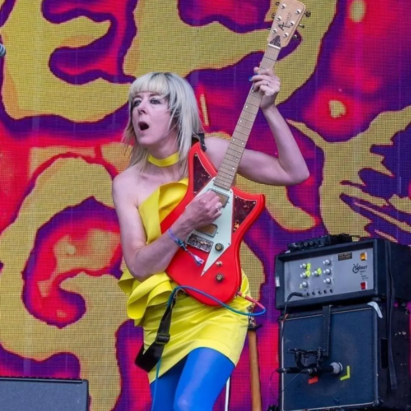 NQ Guitar 4